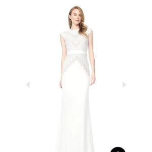 Tadashi Shoji Too EUC Ivory Serena Crochet-Sequin Crepe Gown Dress Size 18Q